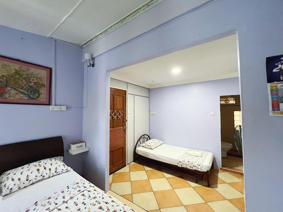 Merdeka Guest House 2 Kuching Eksteriør billede