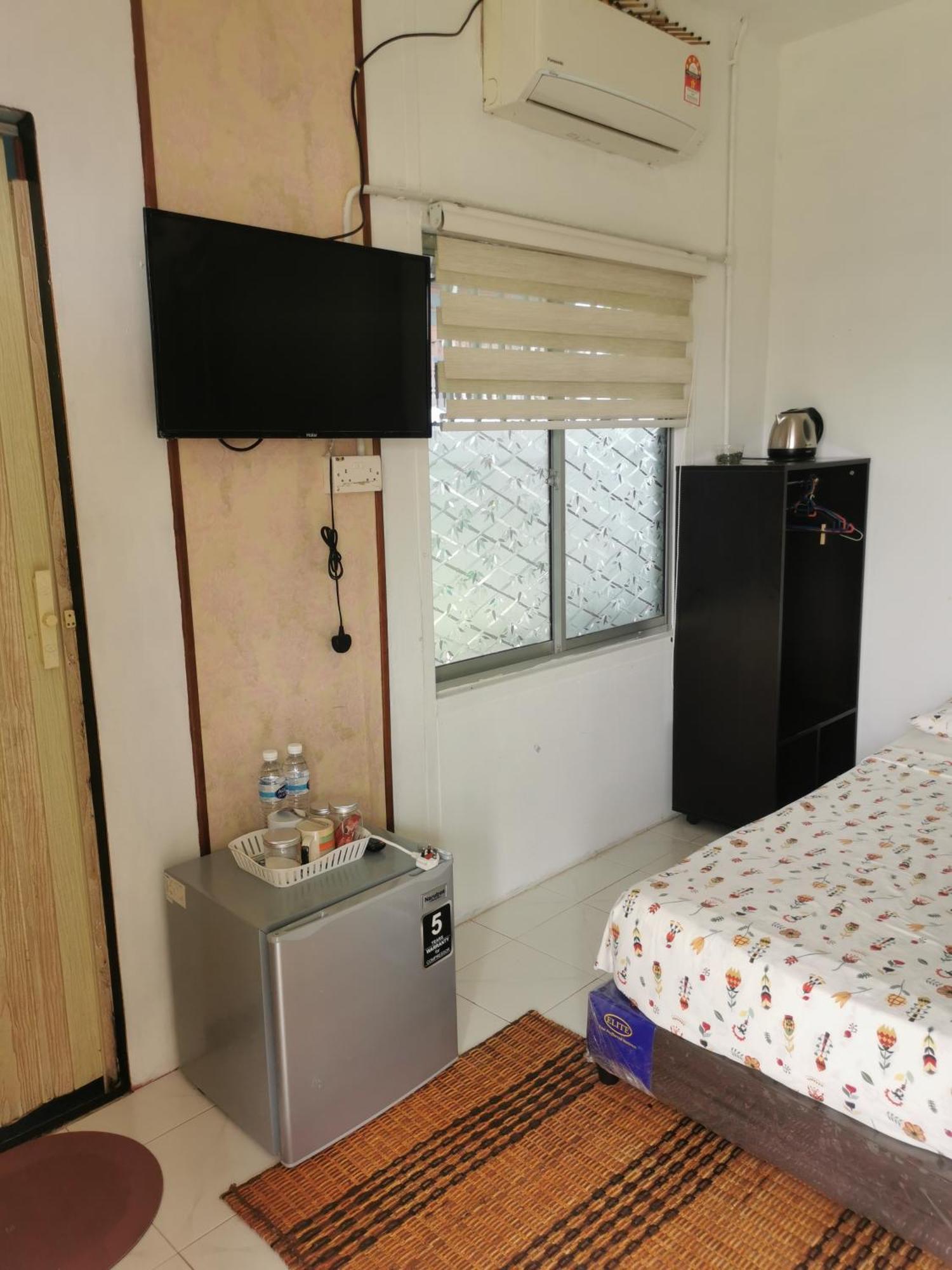 Merdeka Guest House 2 Kuching Eksteriør billede