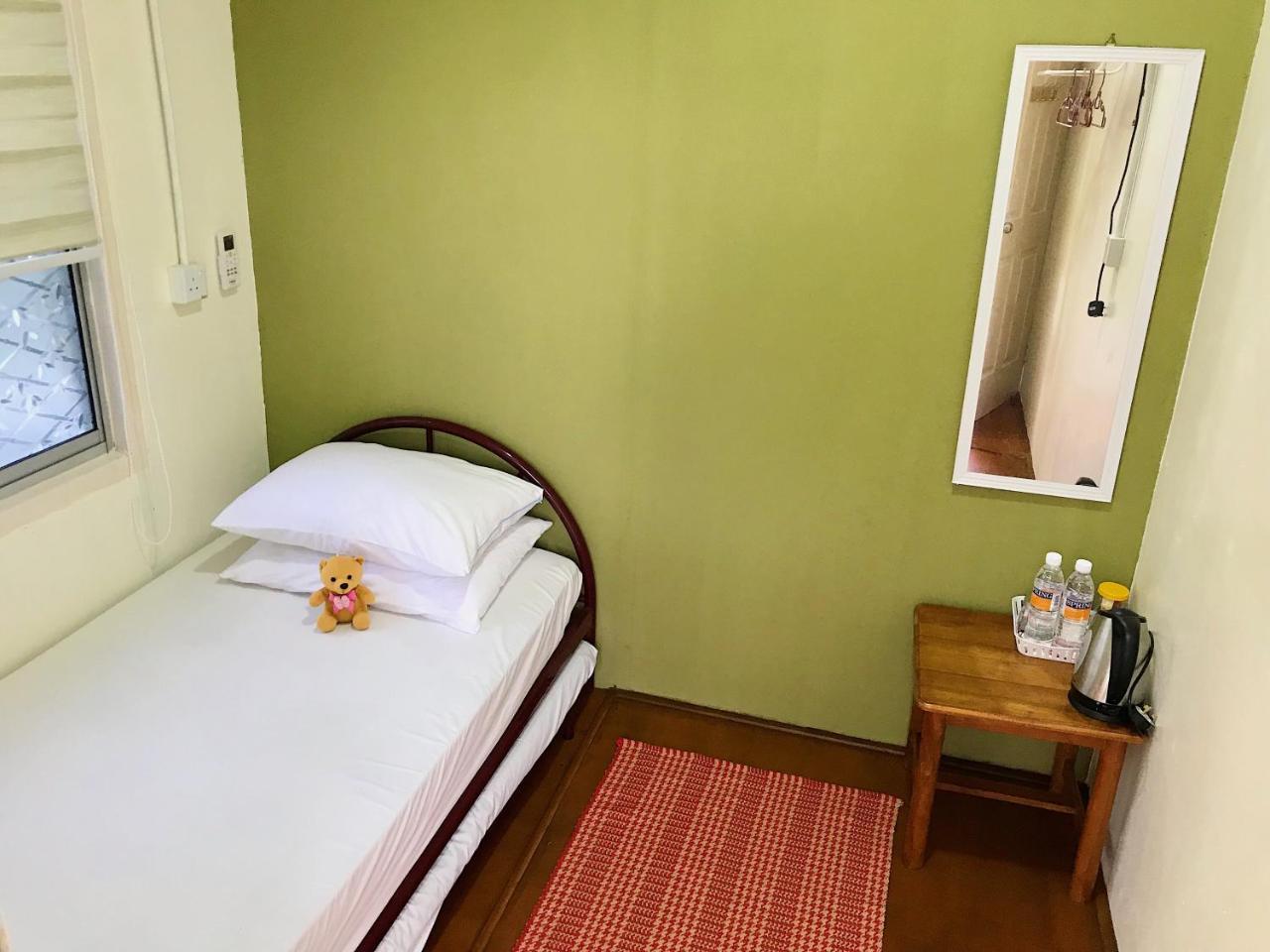 Merdeka Guest House 2 Kuching Eksteriør billede